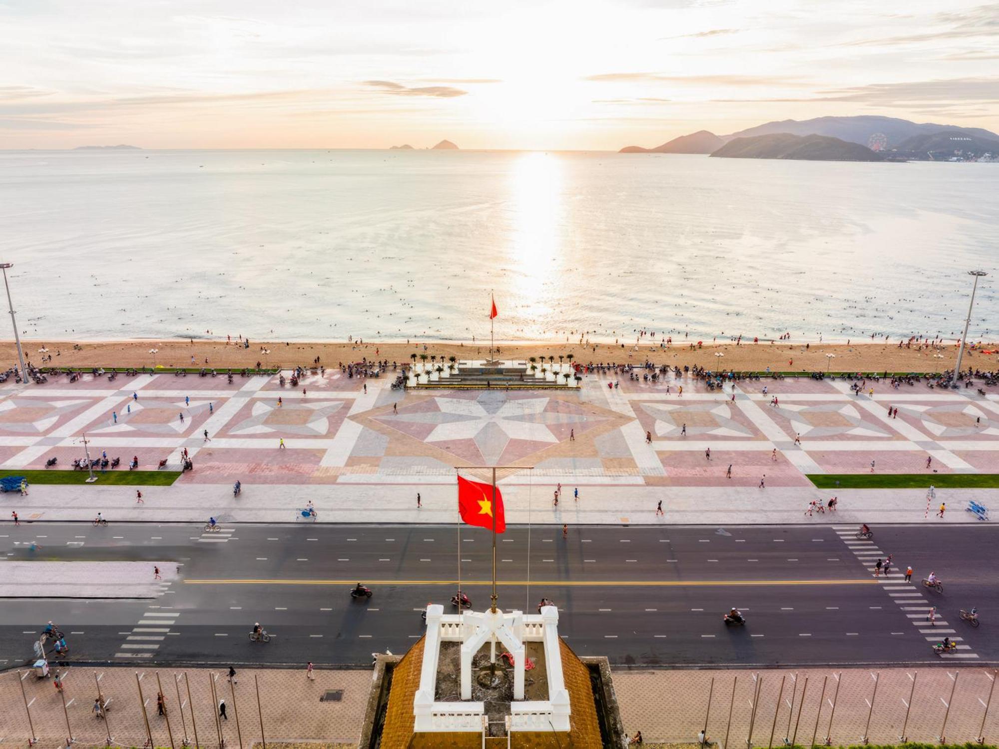 Jk.Boutique Oceanfront Panorama Residence Нячанг Екстер'єр фото