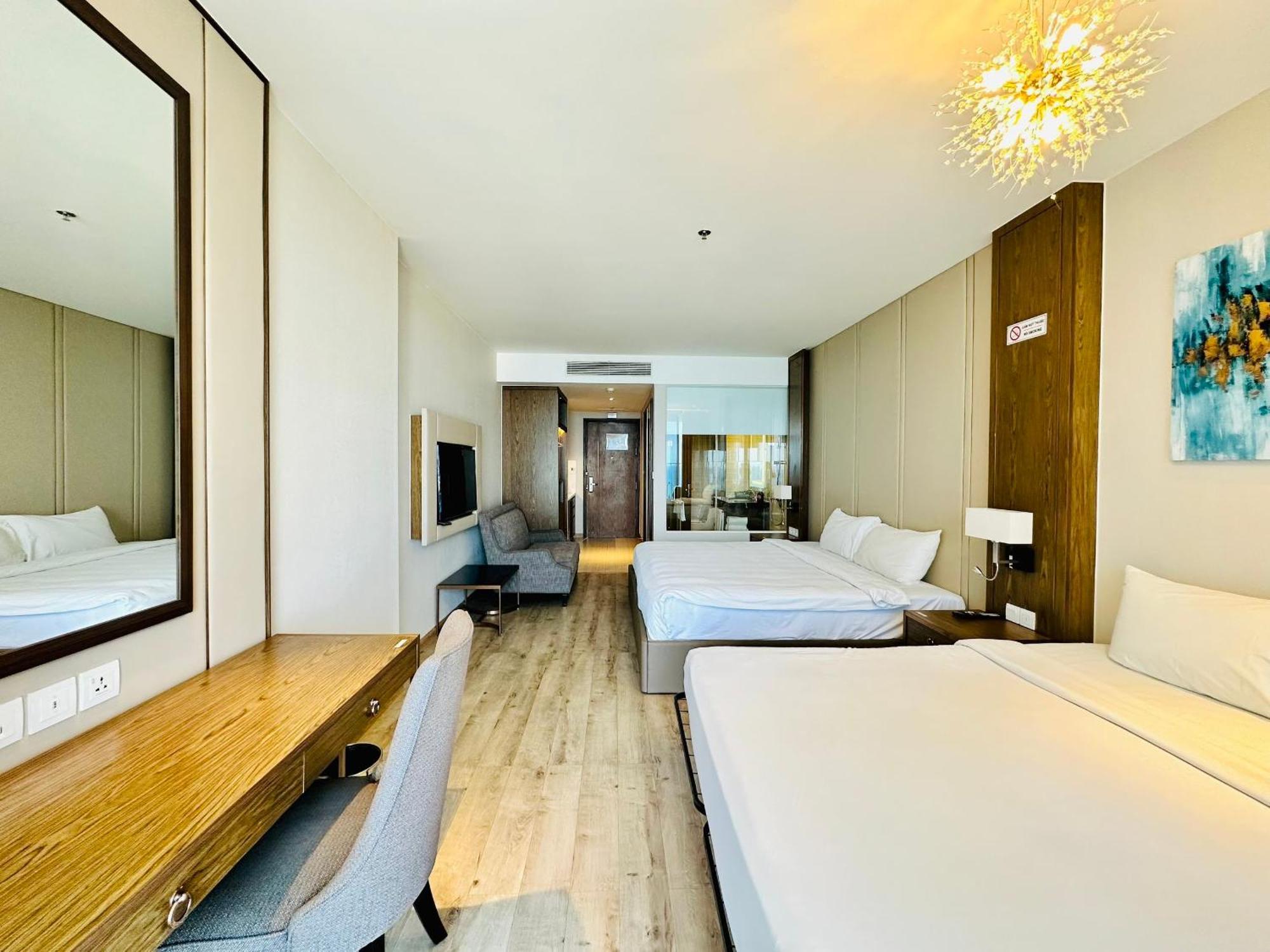 Jk.Boutique Oceanfront Panorama Residence Нячанг Екстер'єр фото