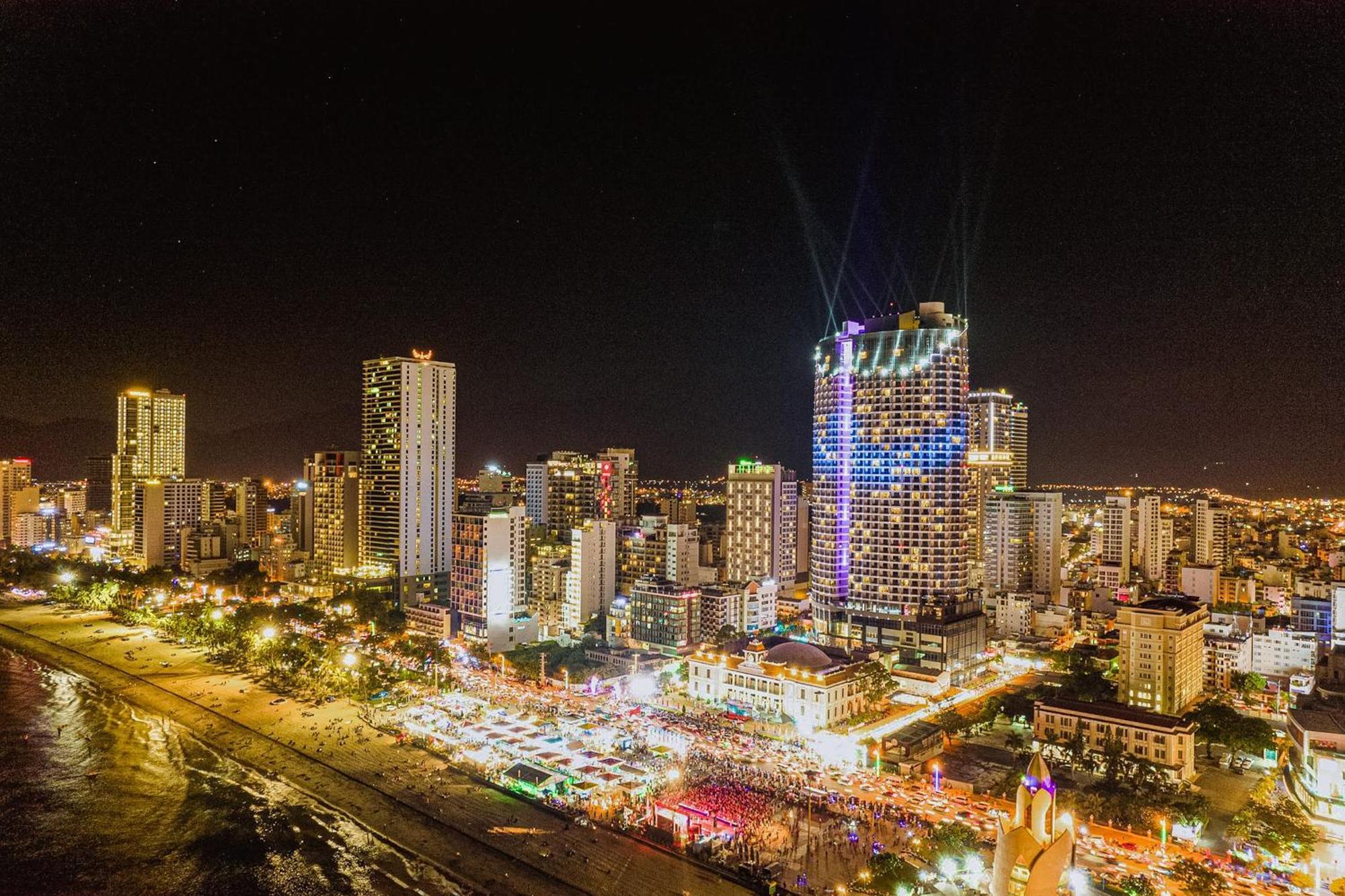 Jk.Boutique Oceanfront Panorama Residence Нячанг Екстер'єр фото