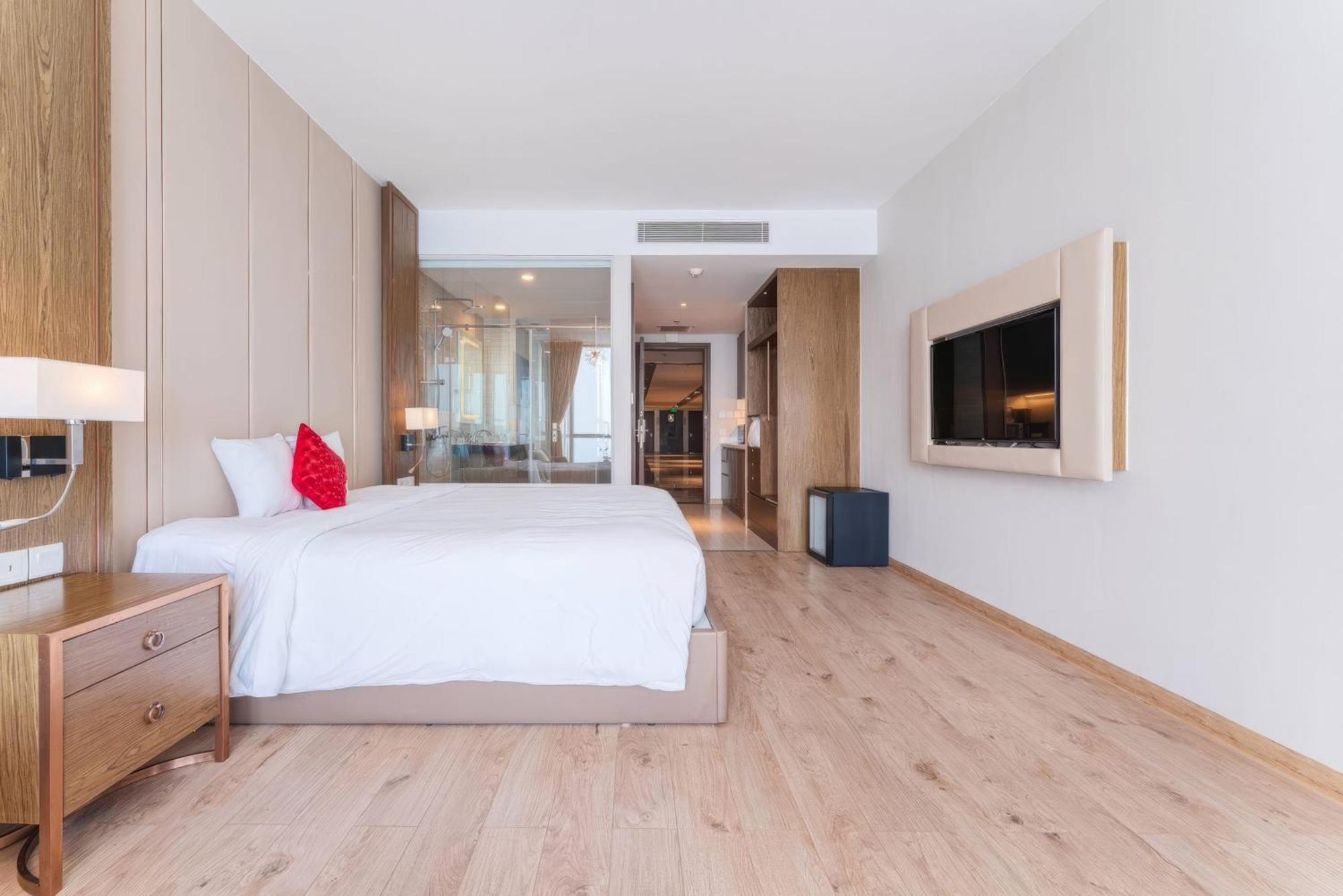 Jk.Boutique Oceanfront Panorama Residence Нячанг Екстер'єр фото